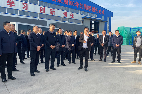 赤峰市党政考察团莅临辽宁一诺环境产业集团有(yǒu)限公司进行参观考察 赤峰市党政考察团莅临辽宁一诺环境产业集团有(yǒu)限公司进行参观考察