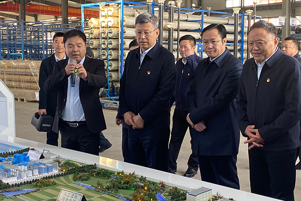 赤峰市党政考察团莅临辽宁一诺环境产业集团有(yǒu)限公司进行参观考察 赤峰市党政考察团莅临辽宁一诺环境产业集团有(yǒu)限公司进行参观考察